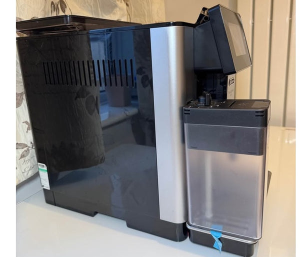 DeLonghi PrimaDonna Aromatic Bean to Cup Coffee Machine